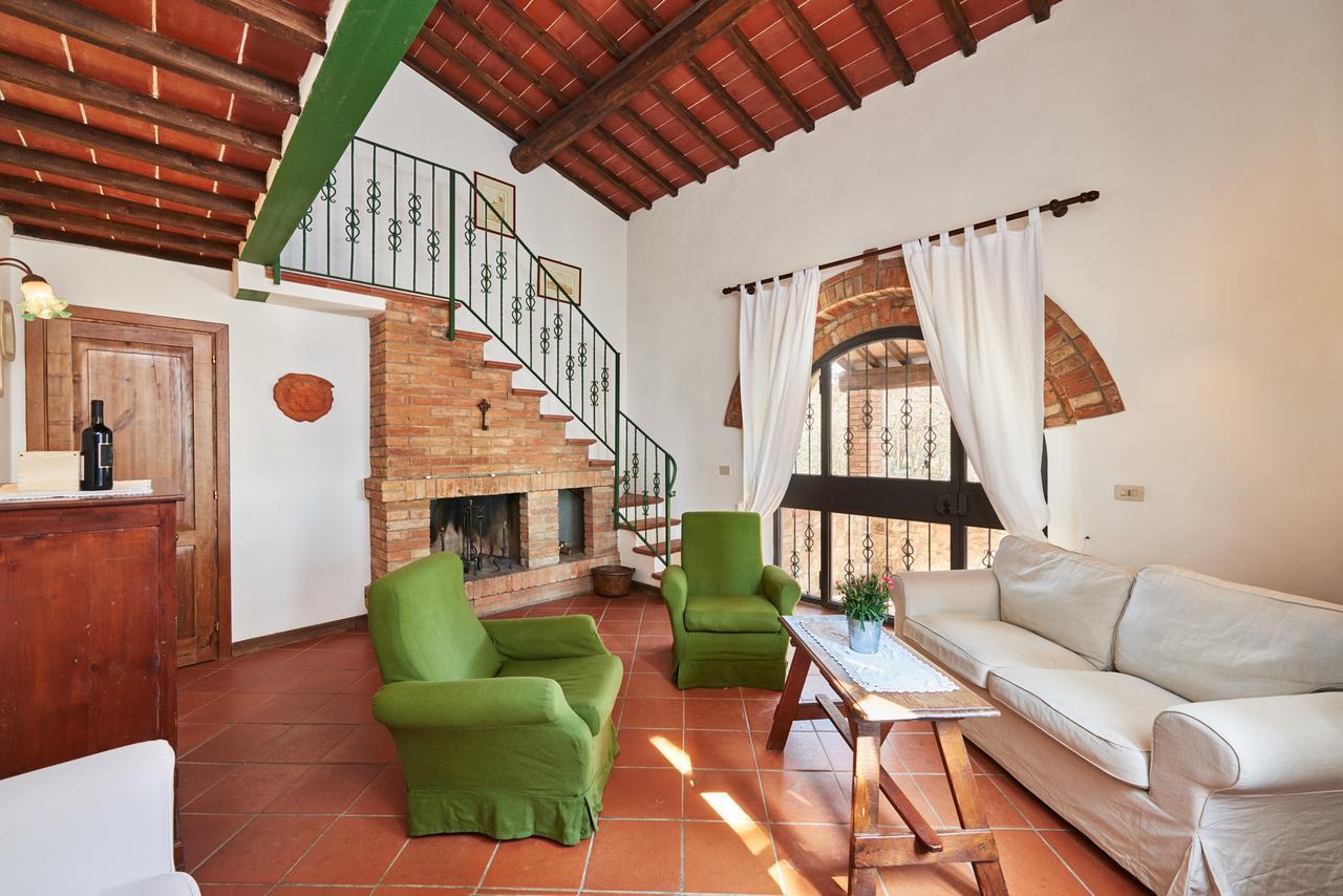 Agriturismo Pometti - Fattoria La Selva トレクアンダ エクステリア 写真
